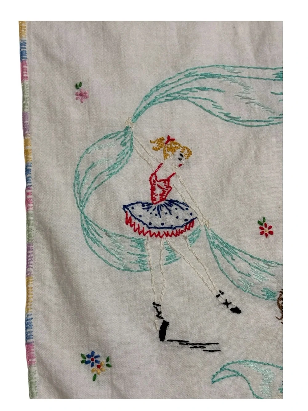 Vint Embroidered Dresser Scarf Ballerina Dancers Flowers Teal Streamers Ribbons